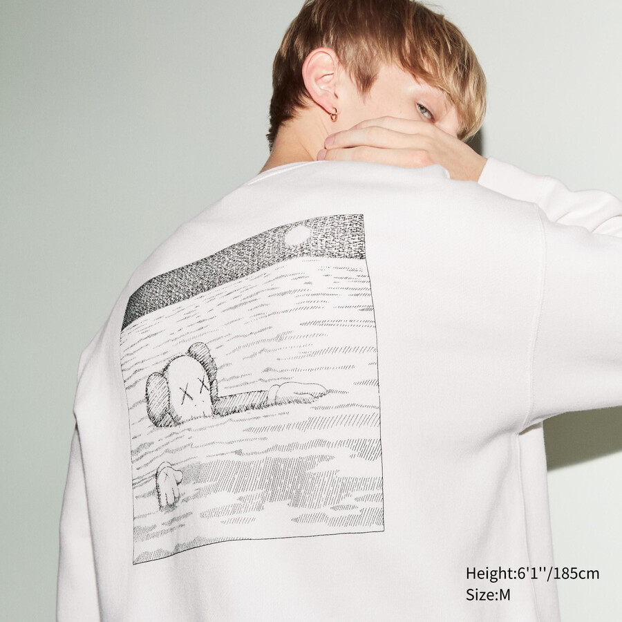 uniqlo kaws ut graphic sweatshirt herrluvtröja vit