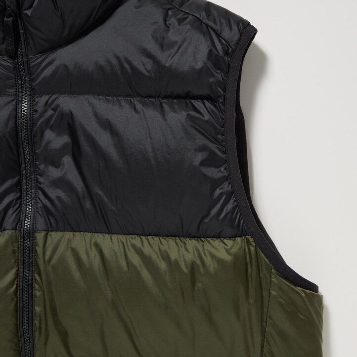 olivgrön uniqlo ultra light dunjacka med färgblock för herr