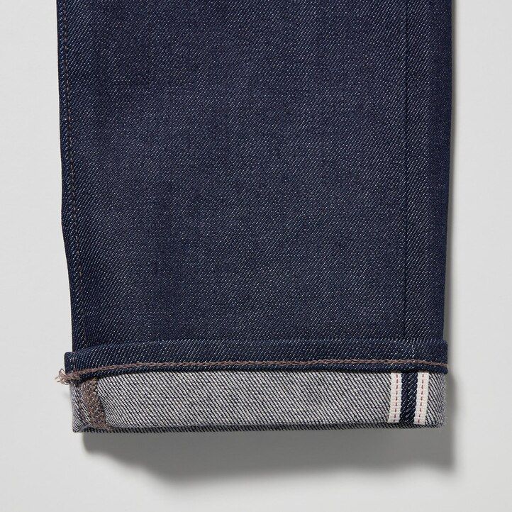 svarta uniqlo selvedge stretch slim fit herrjeans