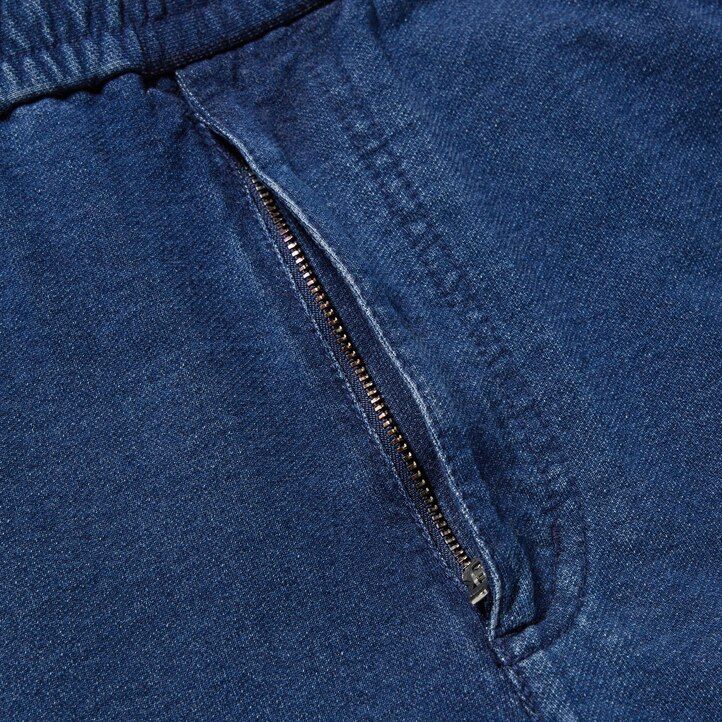 blå herr uniqlo tvättade jersey-joggingbyxor med denimlook