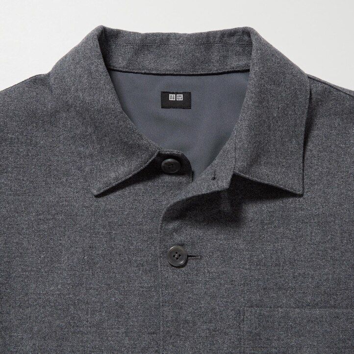 grå uniqlo herrskjorta i borstad twill