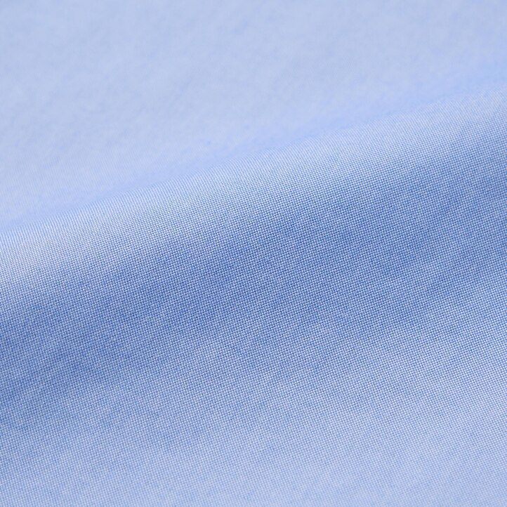 vit uniqlo super non iron regular fit t-shirt med halv cutaway krage herrskjortor