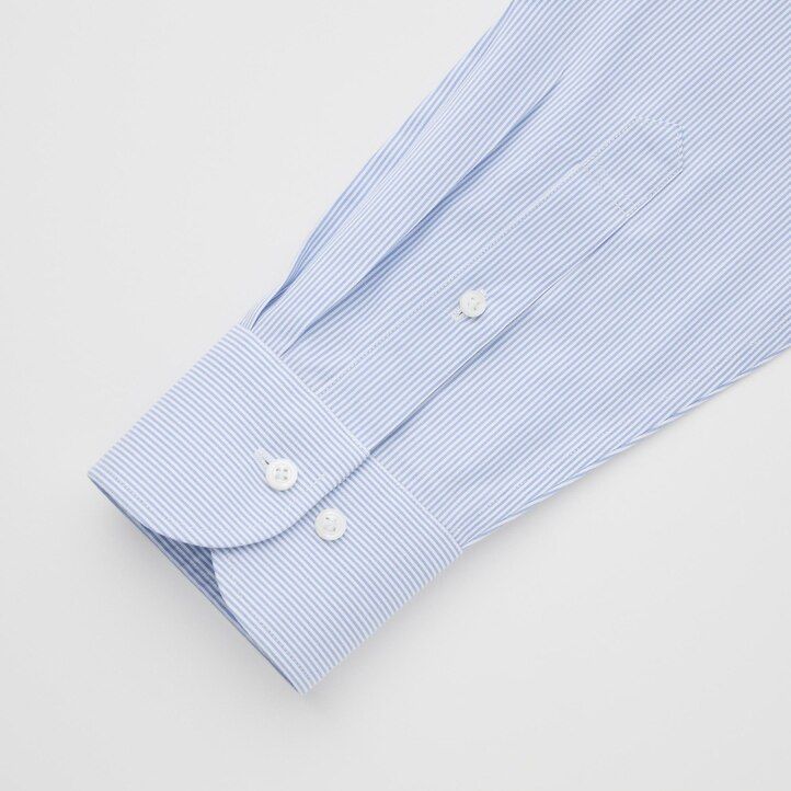 uniqlo super non iron slim fit randig skjorta med halv cutaway krage blå herrskjortor