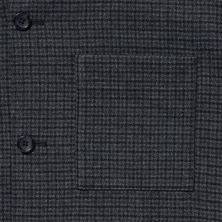 mörkgrå uniqlo herrskjortor i borstad twill med rutiga ärmar