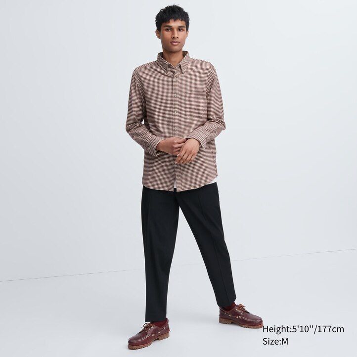 röda uniqlo flanellskjortor med normal passform och knapphalskrage