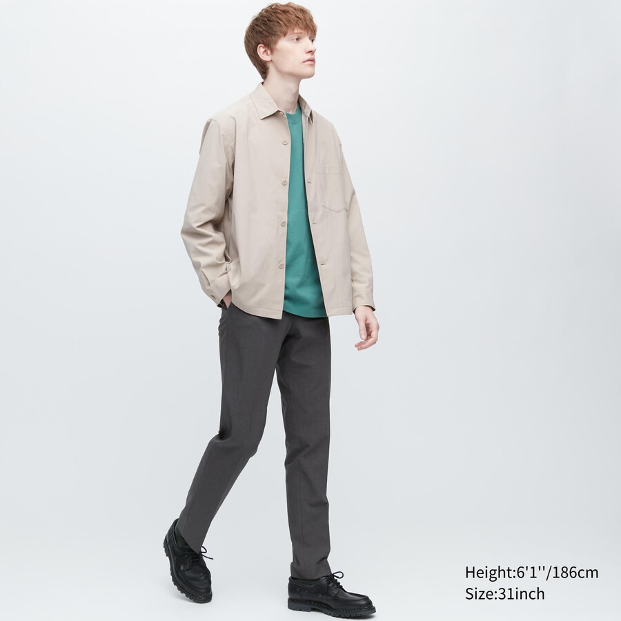 mörkgrå uniqlo airsense ultralätta ullliknande kostymer för män