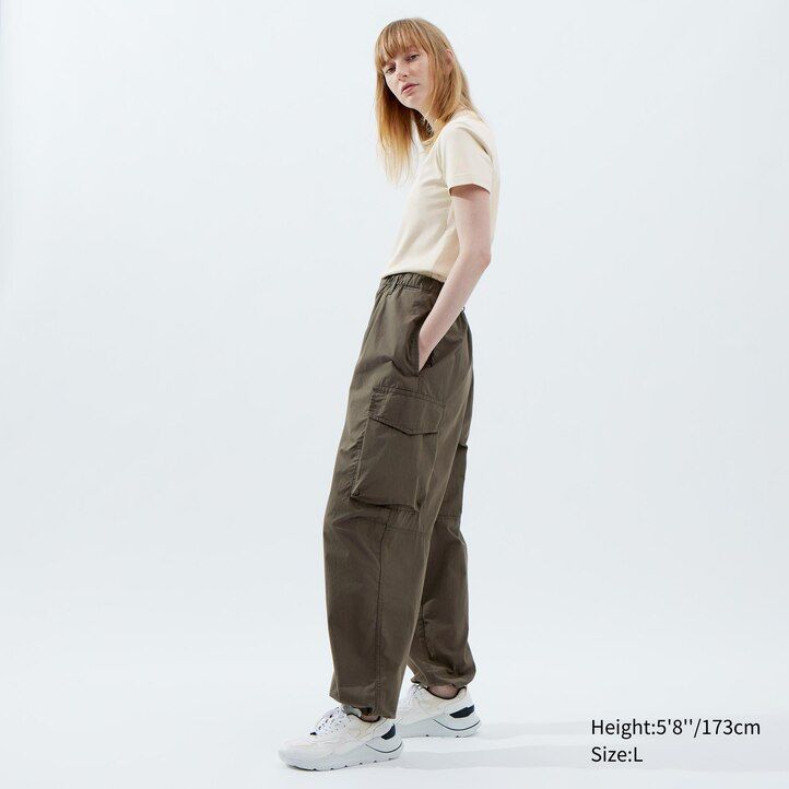 uniqlo wide fit parachutergo herrbyxor olivgrön