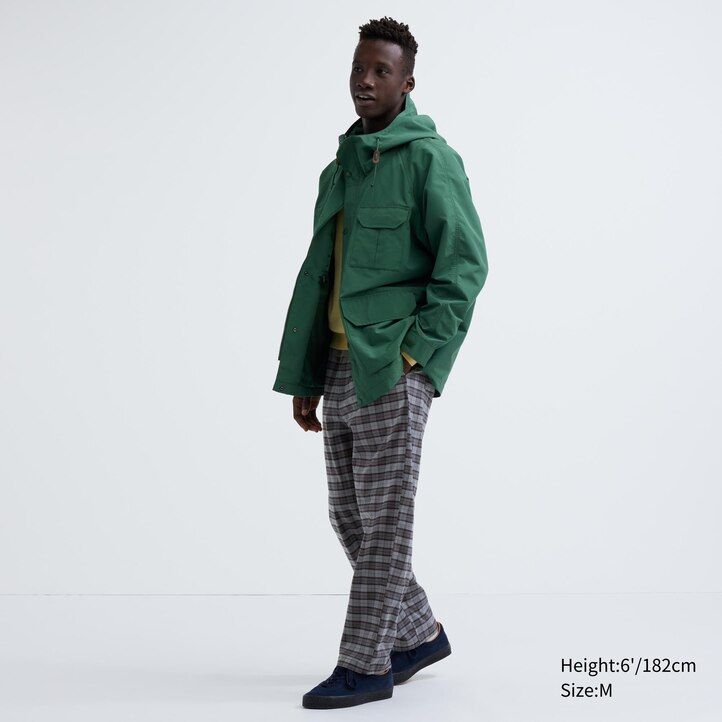 grå uniqlo flanellbyxor med lätt mönster och ankellånga herrbyxor