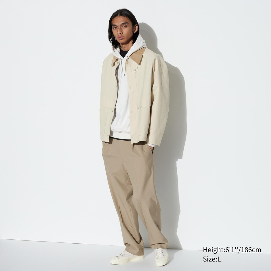 uniqlo plisserade herrbyxor med vida ben beige