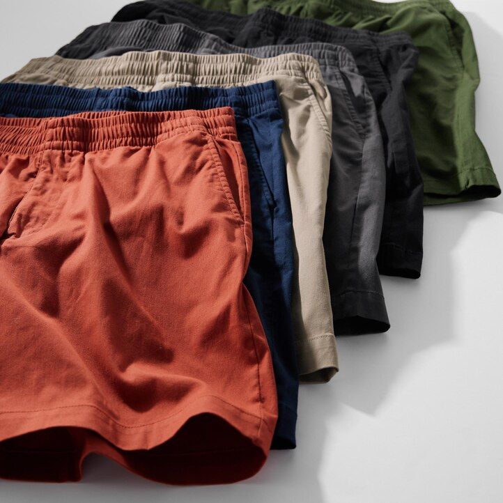 mörkgrå uniqlo dry stretch easys herrbyxor