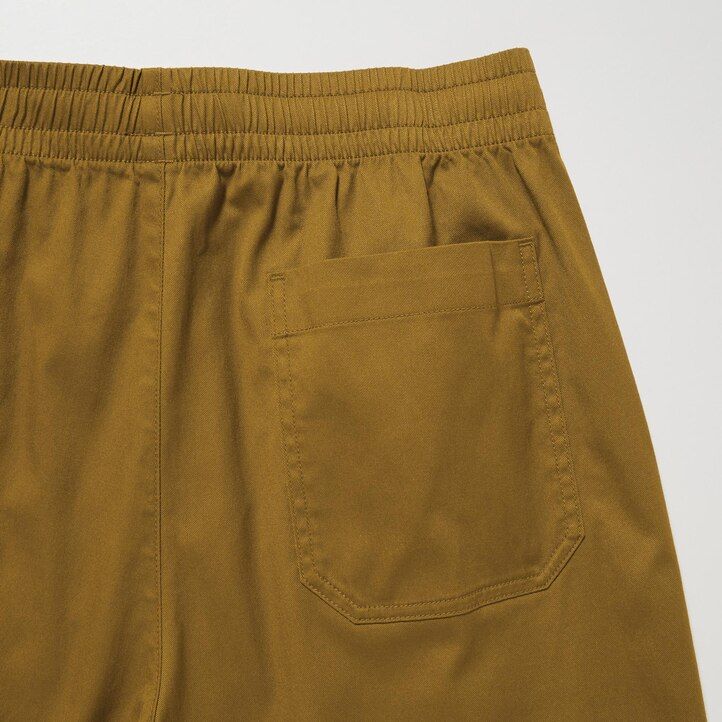 mörkgrå uniqlo dry stretch easys herrbyxor