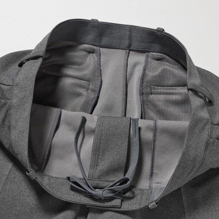 grå uniqlo smart ultra stretch ankellånga herrbyxor