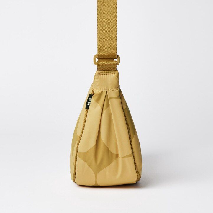 uniqlo round mini shoulder bag damväskor beige