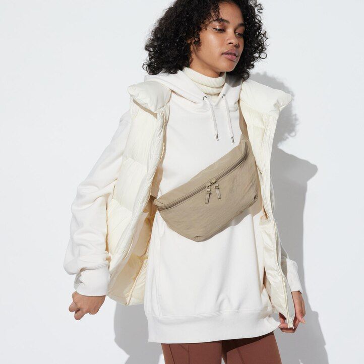 uniqlo nylon axelremsväska dam beige