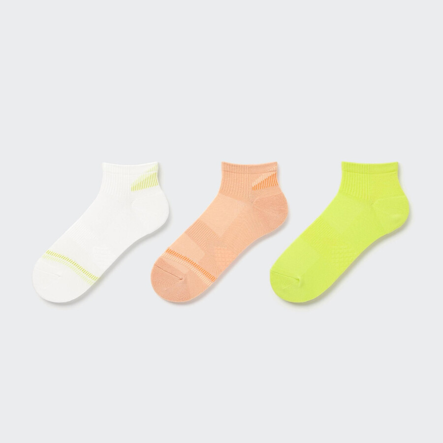 vita uniqlo sports tre par damstrumpor