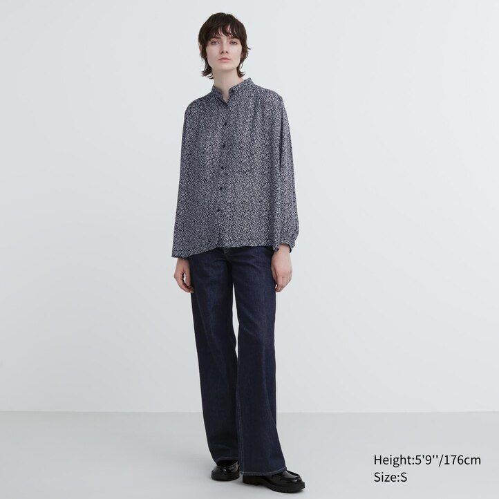 blå uniqlo tryckt volymblus för kvinnor
