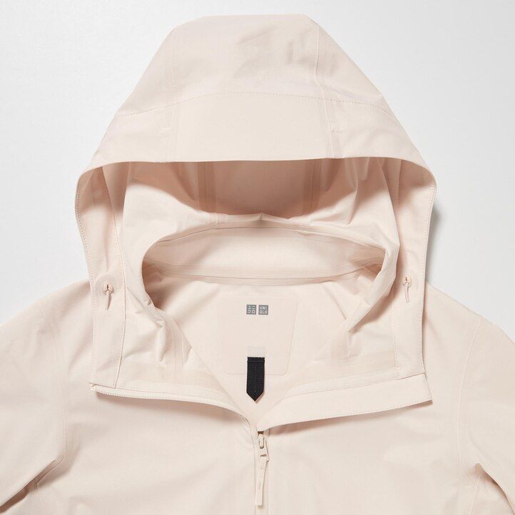 beige uniqlo blocktech-jackor för kvinnor