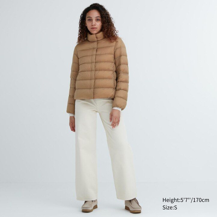 uniqlo ultra light down jackor dam beige