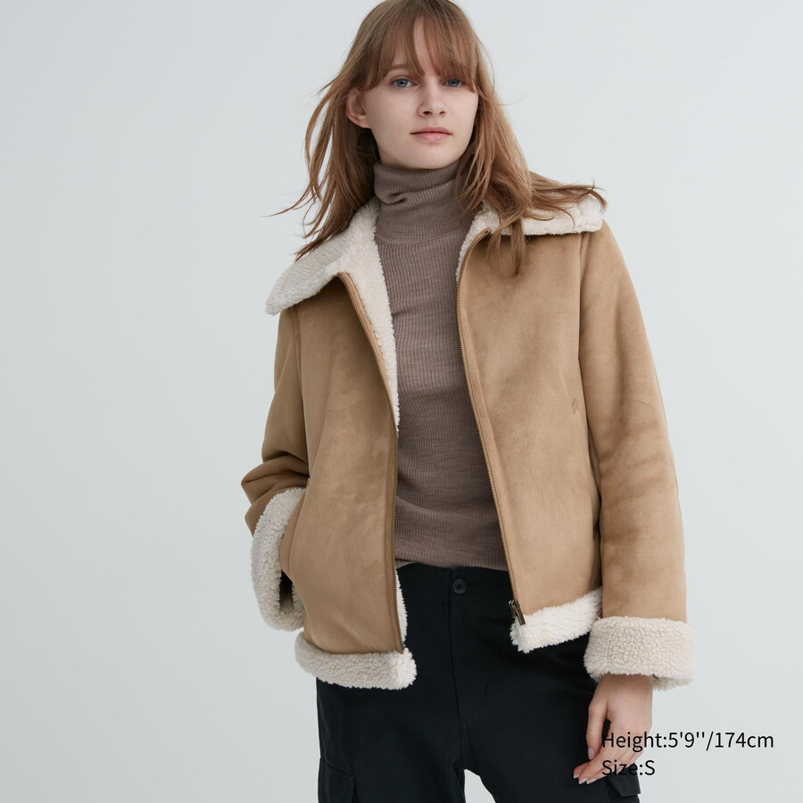 beige uniqlo pilefodrade damjackor