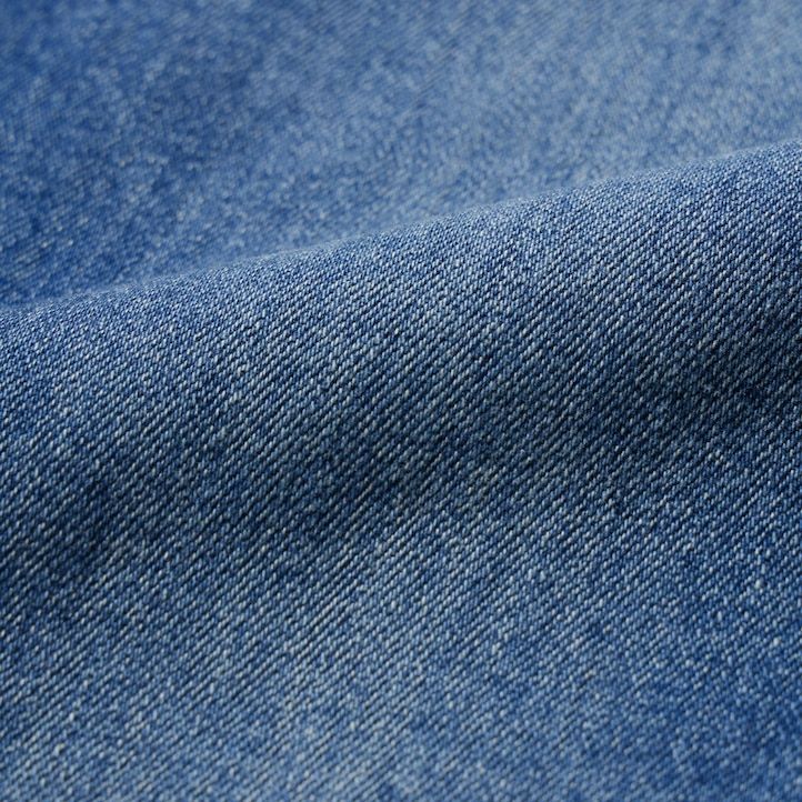 grå uniqlo slim fit raka jeans för kvinnor
