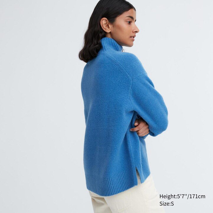 gröna uniqlo souffle garn tröjor med hög hals för damer
