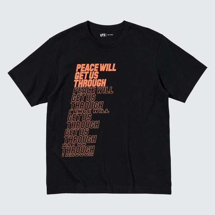 svarta uniqlo peace for all graphic shingo kunieda t-shirts för kvinnor