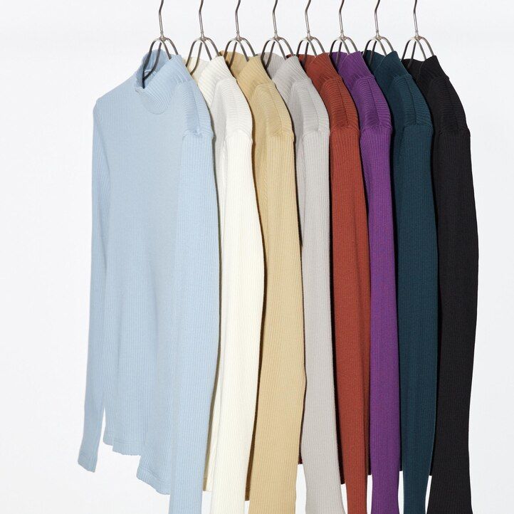 uniqlo ribbade t-shirts med hög halsringning och mörkorange för kvinnor