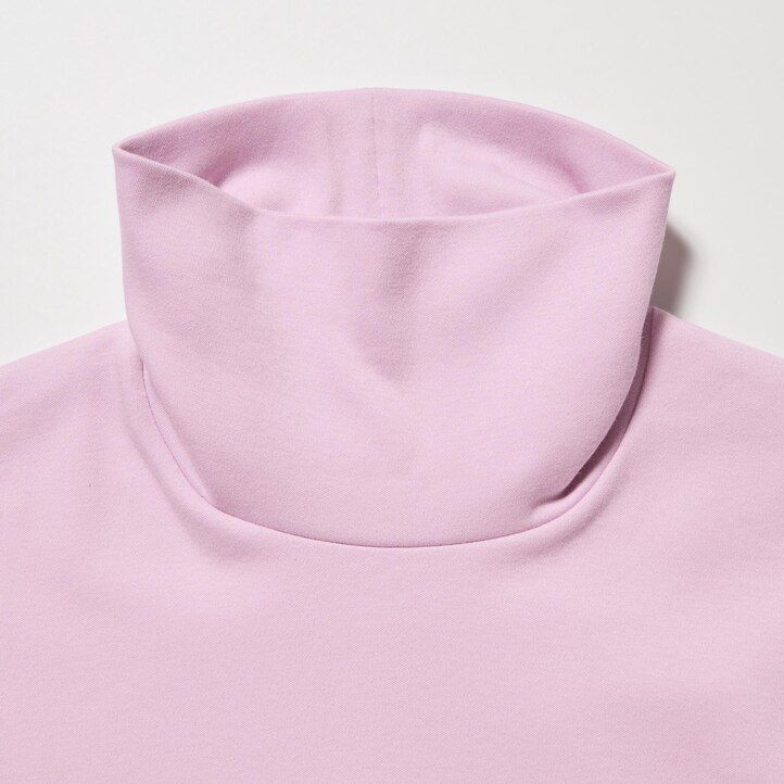 svarta uniqlo-t-shirts med slät bomull och stretchärmar för kvinnor