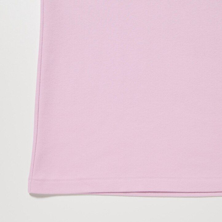 svarta uniqlo-t-shirts med slät bomull och stretchärmar för kvinnor