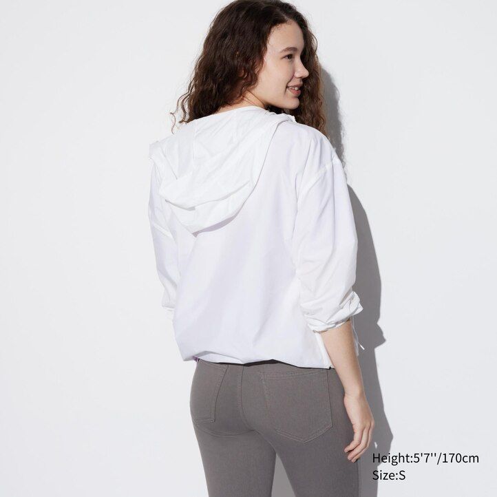 vita uniqlo ultra stretch-toppar för kvinnor