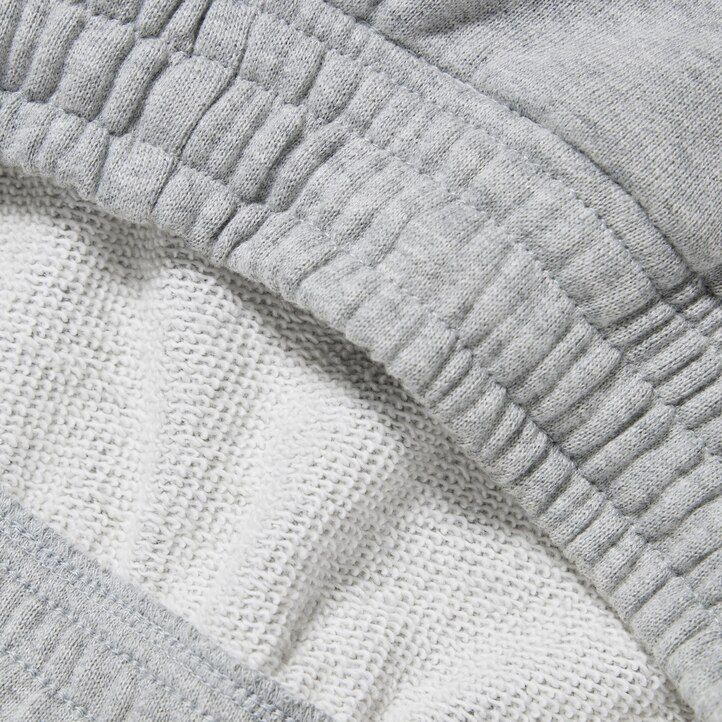 vita uniqlo joggingbyxor damtoppar